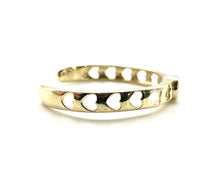 Load image into Gallery viewer, 9ct Gold Toe Ring Toe Ring 9ct Yellow Gold Solid Gold Easy Fit Crystal Heart