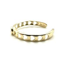 Load image into Gallery viewer, 9ct Gold Toe Ring Toe Ring 9ct Yellow Gold Solid Gold Easy Fit Crystal Heart

