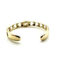 Load image into Gallery viewer, 9ct Gold Toe Ring Toe Ring 9ct Yellow Gold Solid Gold Easy Fit Crystal Heart
