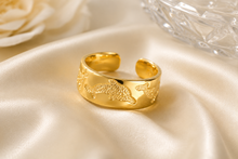 Load image into Gallery viewer, 9ct Yellow Gold Dolphin Toe Ring 5mm Open Band Solid Gold 9ct Solid Gold Toe
