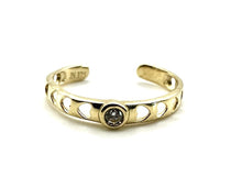 Load image into Gallery viewer, 9ct Gold Toe Ring Toe Ring 9ct Yellow Gold Solid Gold Easy Fit Crystal Heart
