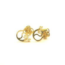 Load image into Gallery viewer, 9carat yellow gold cat studs with synthetic diamonds and butterfly back fastener
