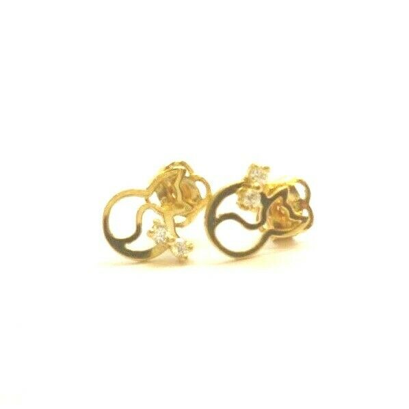 9carat yellow gold cat studs with synthetic diamonds and butterfly back fastener